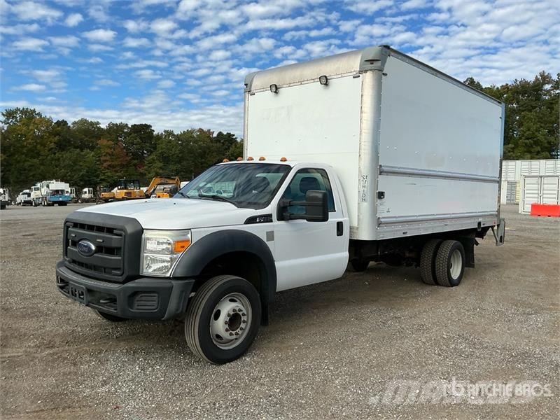 Ford F-450 4x2 Van Truck Box trucks