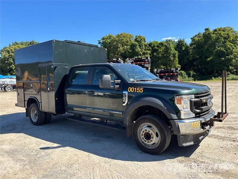 Ford F-450 XL 4x2 Crew Cab Utility Truck Utilitaire benne