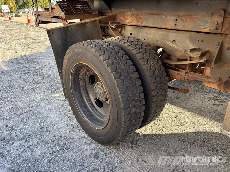 Ford F-450 XL 4x2 Crew Cab Flatbed Dump Truck Kiperi kamioni