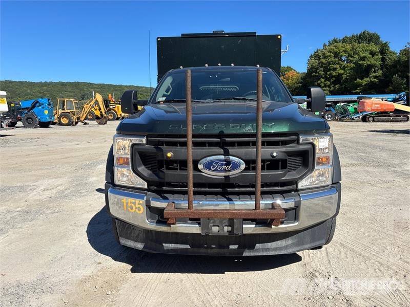 Ford F-450 XL 4x2 Crew Cab Utility Truck Utilitaire benne