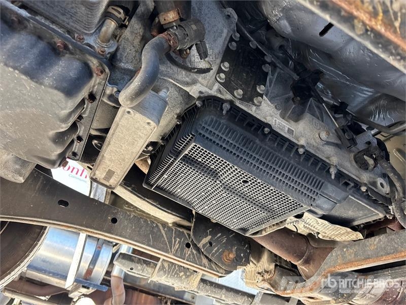 Ford F-450 XL 4x2 Crew Cab Utility Truck Utilitaire benne