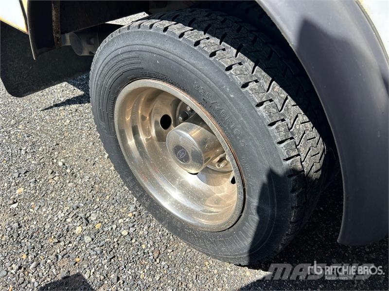 Ford F-450 XL 4x2 Utility Truck (Inoperable) Pik up kamioni