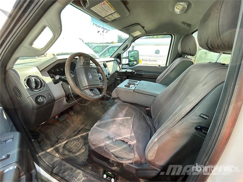 Ford F-450 XL 4x2 Utility Truck (Inoperable) Pik up kamioni