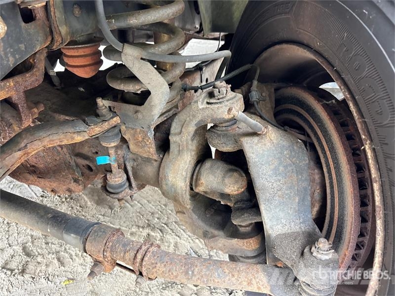 Ford F-450 XL 4x4 Enclosed Utility Truck (Inoperable) 皮卡车