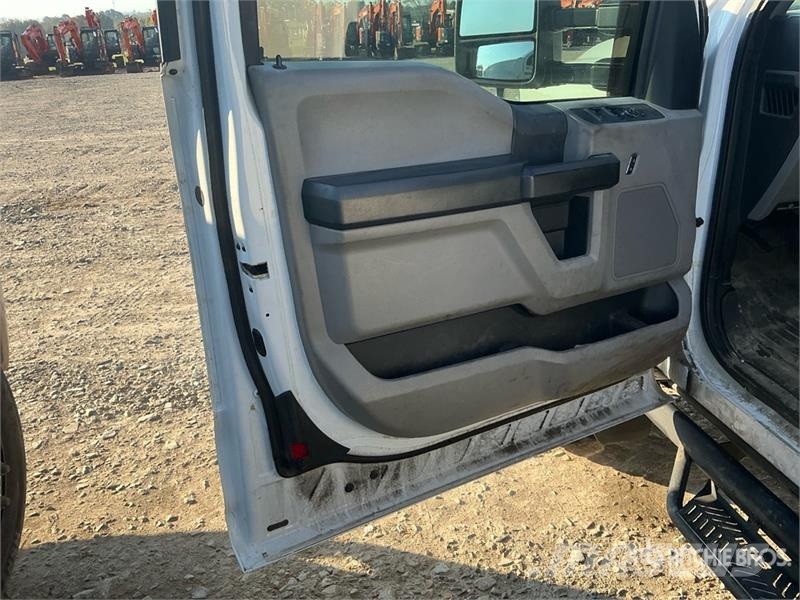 Ford F-450 XL 4x4 Extended Cab Service Truck Vehículos municipales multiusos