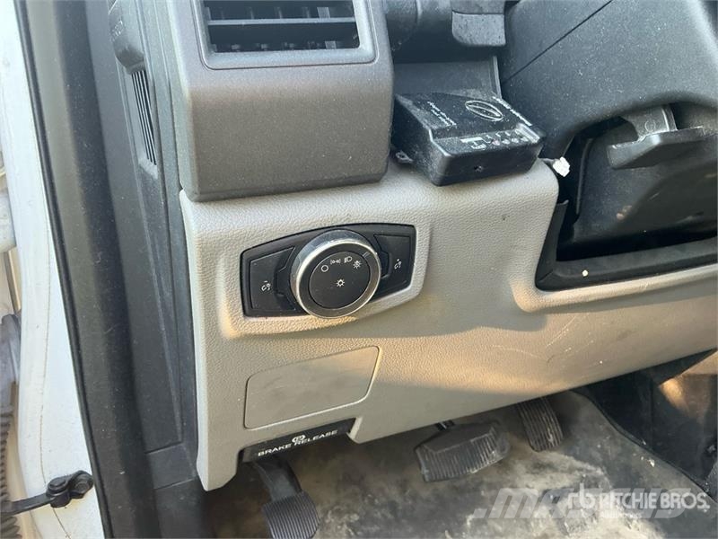 Ford F-450 XL 4x4 Extended Cab Service Truck Vehículos municipales multiusos