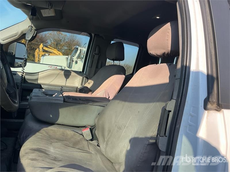 Ford F-450 XL 4x4 Extended Cab Service Truck Vehículos municipales multiusos