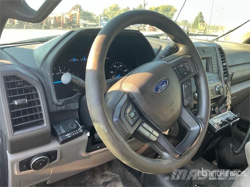 Ford F-450 XL 4x4 Extended Cab Service Truck Vehículos municipales multiusos