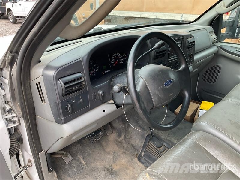 Ford F-450 XL 4x4 Utility Truck Pick up de caixa aberta