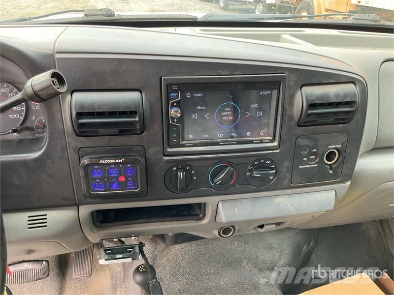 Ford F-450 XL 4x4 Utility Truck Pick up de caixa aberta