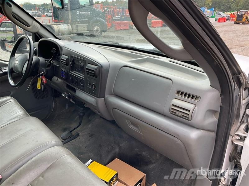 Ford F-450 XL 4x4 Utility Truck Pick up de caixa aberta