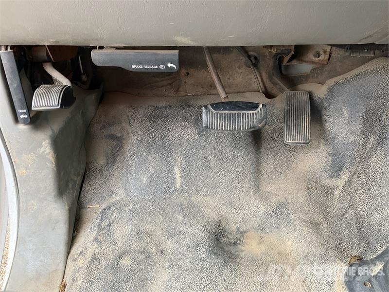 Ford F-450 XL 4x4 Utility Truck Pick up de caixa aberta