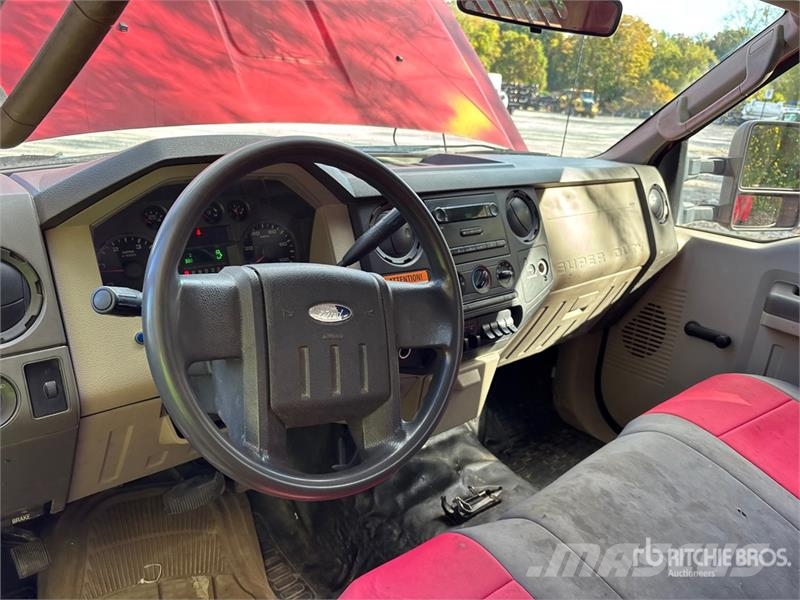 Ford F-550 Camion benne