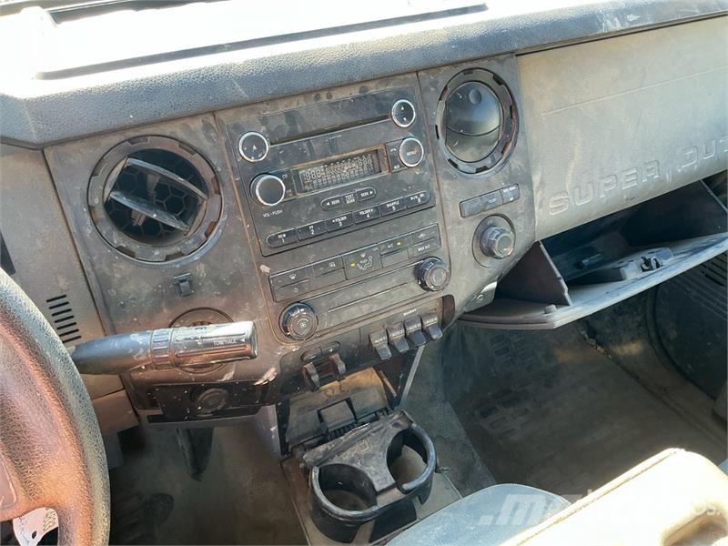 Ford F-550 شاحنات قلابة