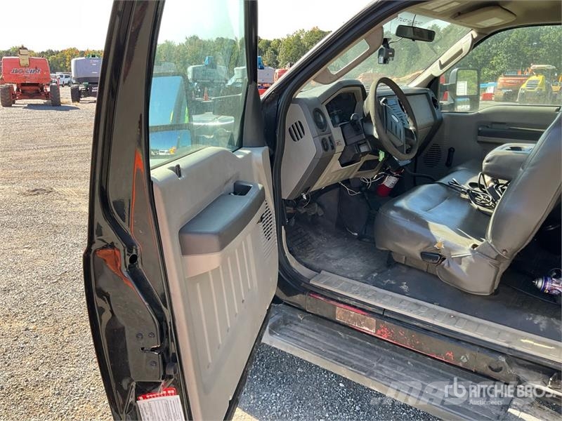 Ford F-550 Tipper trucks