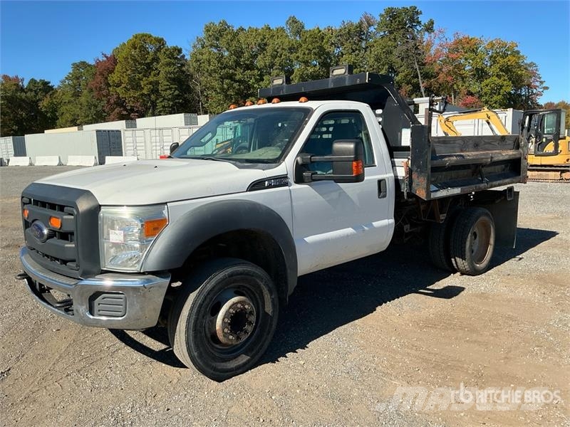 Ford F-550 شاحنات قلابة