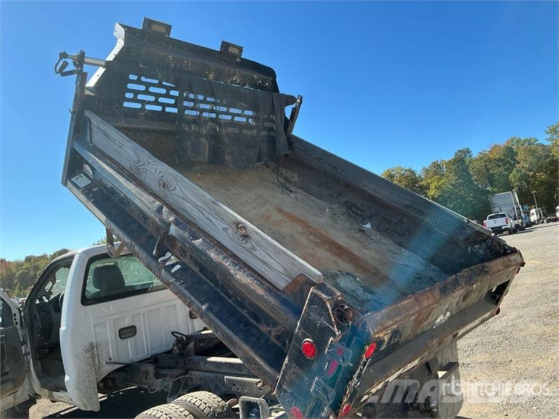 Ford F-550 شاحنات قلابة