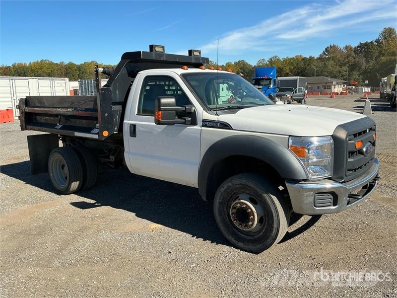 Ford F-550 شاحنات قلابة