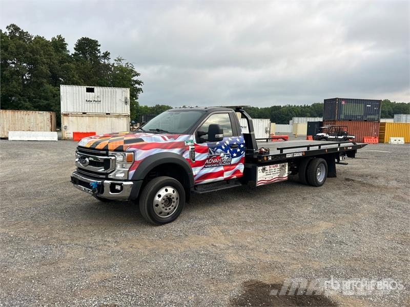 Ford F-550 Hinausautot