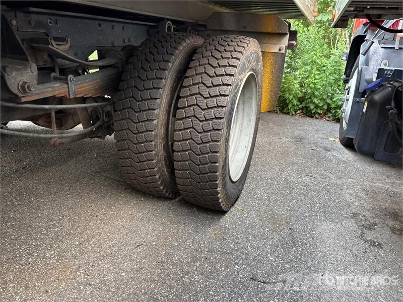 Ford F-550 Hinausautot