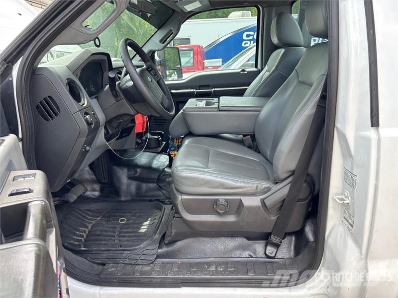 Ford F-550 مركبات إصلاح الأعطال