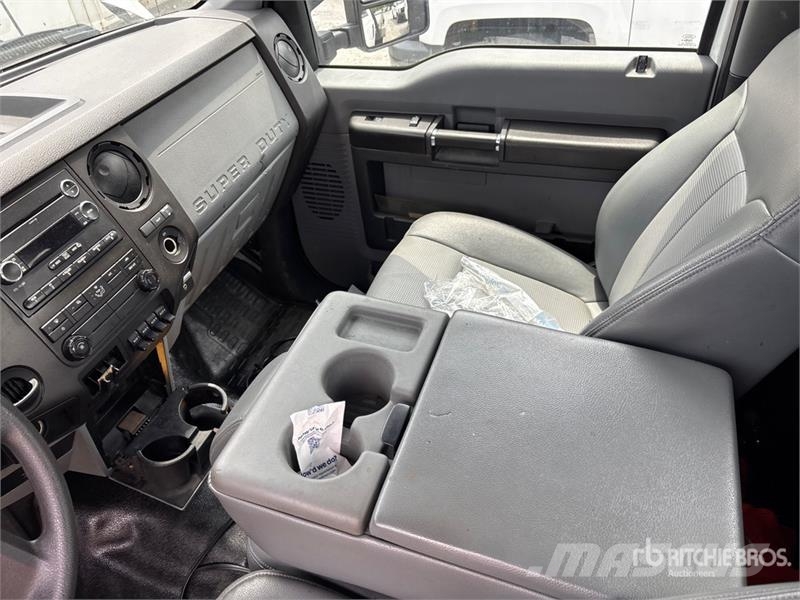 Ford F-550 مركبات إصلاح الأعطال