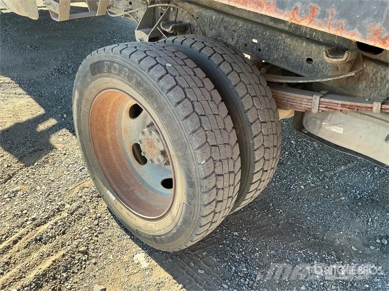Ford F-550 شاحنات قلابة