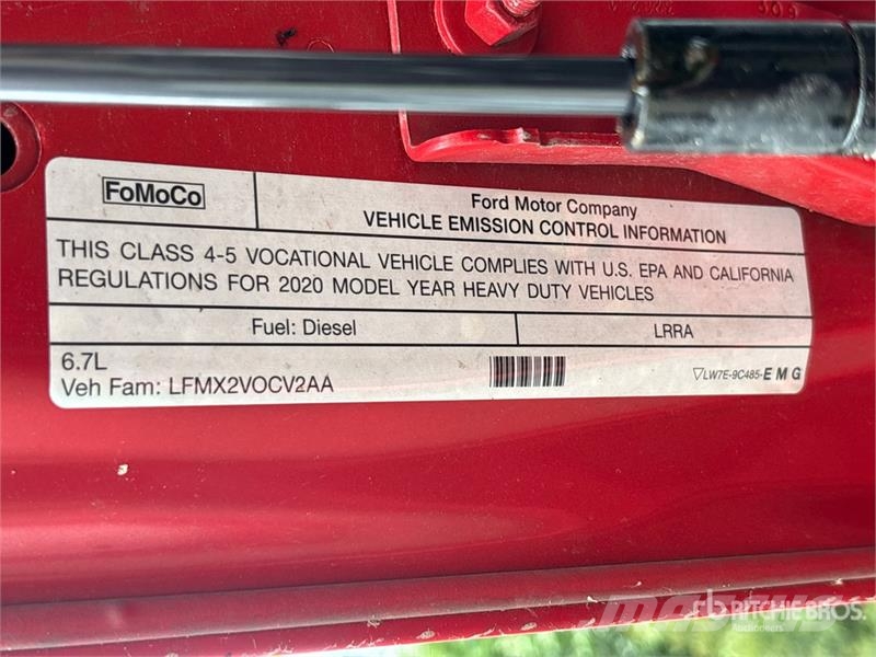 Ford F-550 Hinausautot