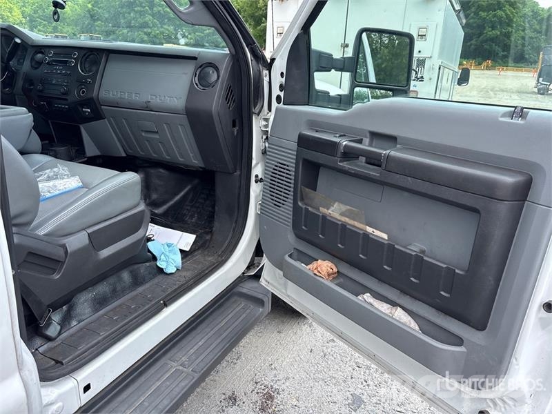 Ford F-550 مركبات إصلاح الأعطال