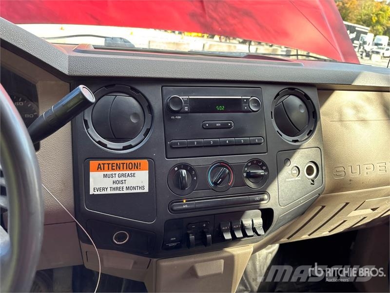 Ford F-550 Camion benne
