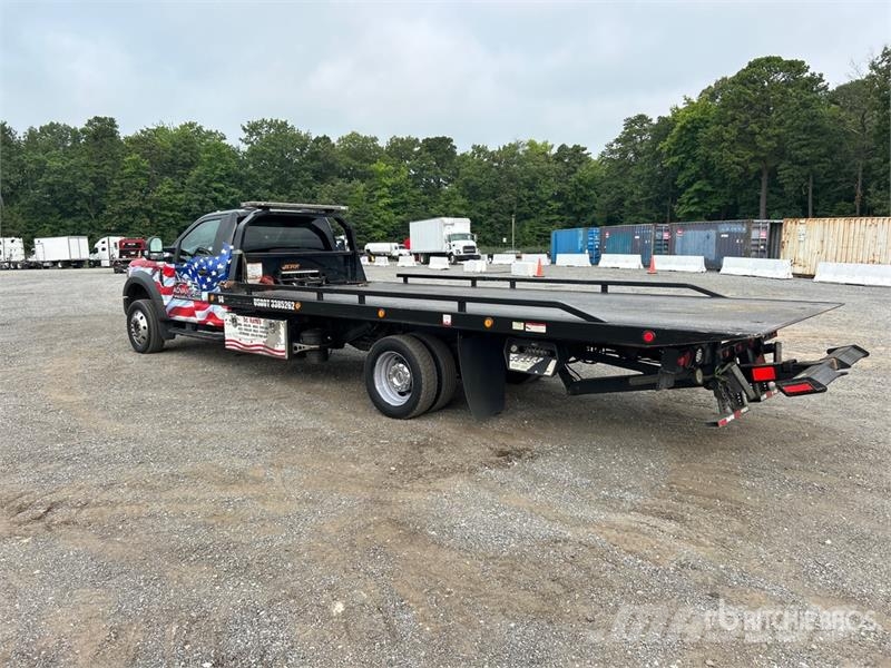 Ford F-550 Hinausautot