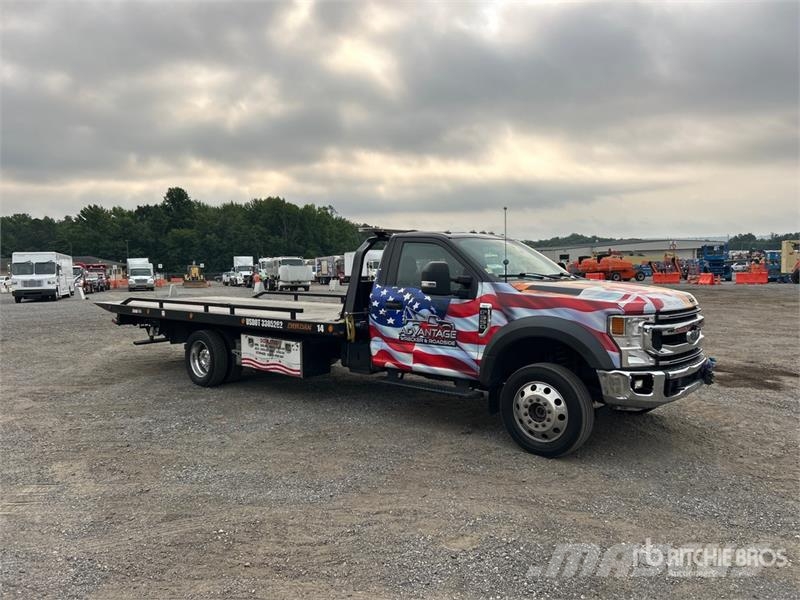 Ford F-550 Hinausautot