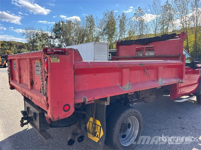 Ford F-550 Camion benne