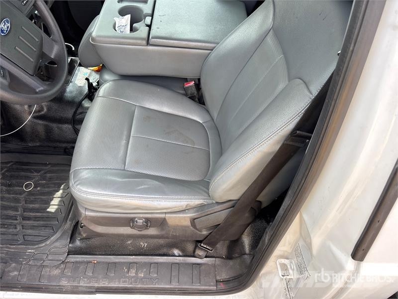 Ford F-550 مركبات إصلاح الأعطال