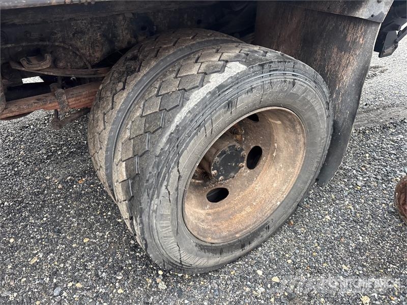 Ford F-550 4x2 Flatbed Truck (Inoperable) Tovornjaki s kesonom/platojem