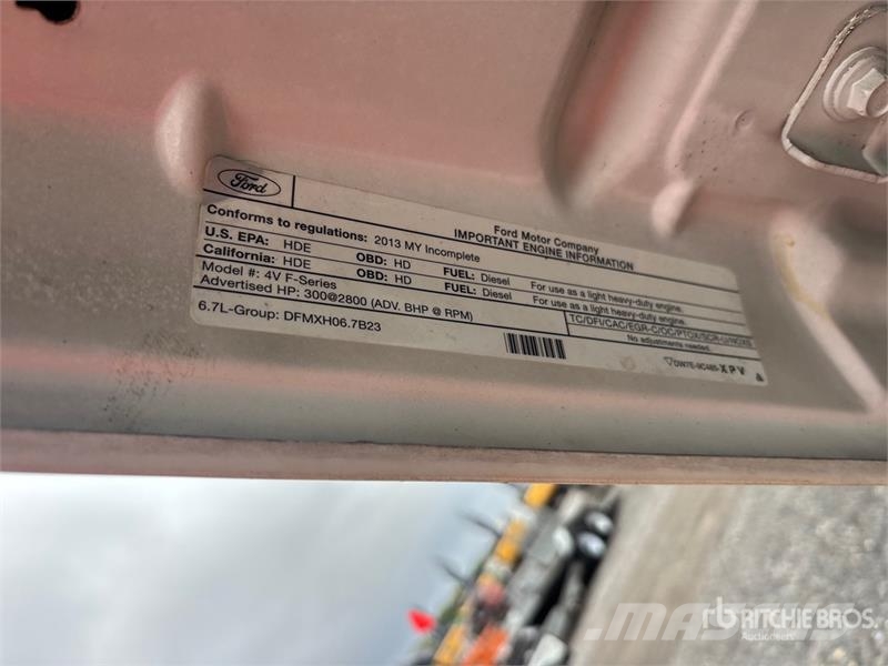 Ford F-550 4x2 Flatbed Truck (Inoperable) Tovornjaki s kesonom/platojem