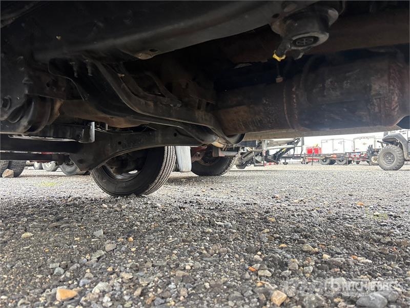 Ford F-550 4x2 Flatbed Truck (Inoperable) Tovornjaki s kesonom/platojem