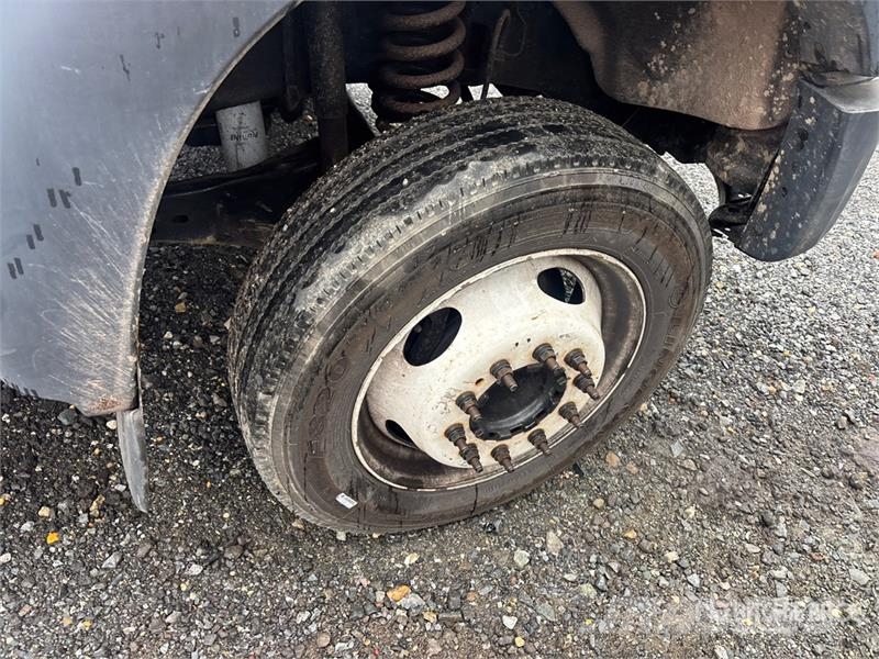Ford F-550 4x2 Flatbed Truck (Inoperable) Tovornjaki s kesonom/platojem