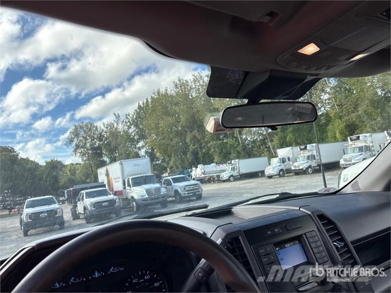 Ford F-550 4x2 Hotshot Versatile Hauler Truck Sadulveokid