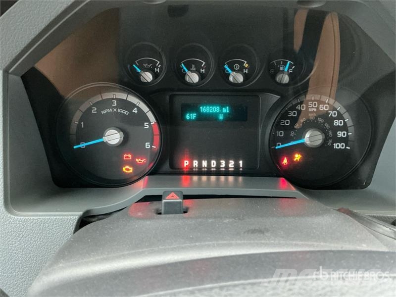 Ford F-550 4x2 Service Truck Veículos municipais / de uso geral