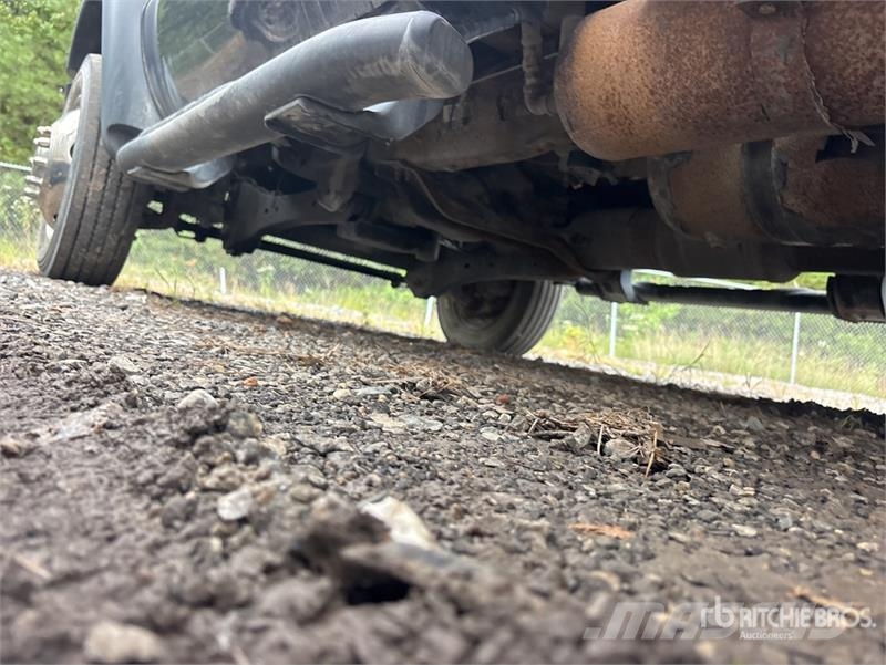 Ford F-550 4x2 Service Truck مركبات الأغراض العامة