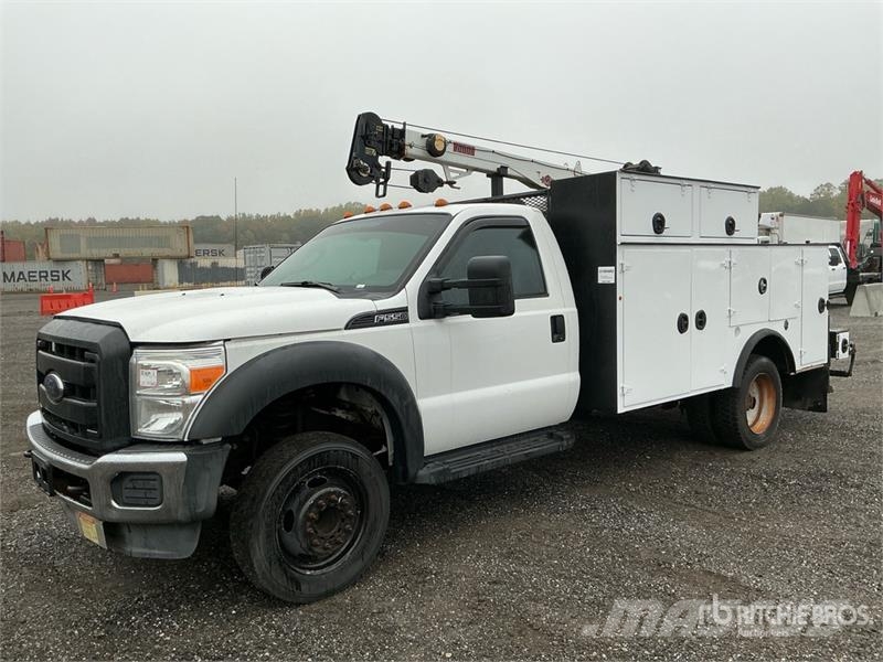 Ford F-550 4x2 Service Truck Veículos municipais / de uso geral
