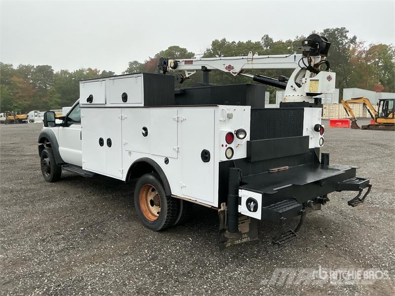 Ford F-550 4x2 Service Truck Veículos municipais / de uso geral
