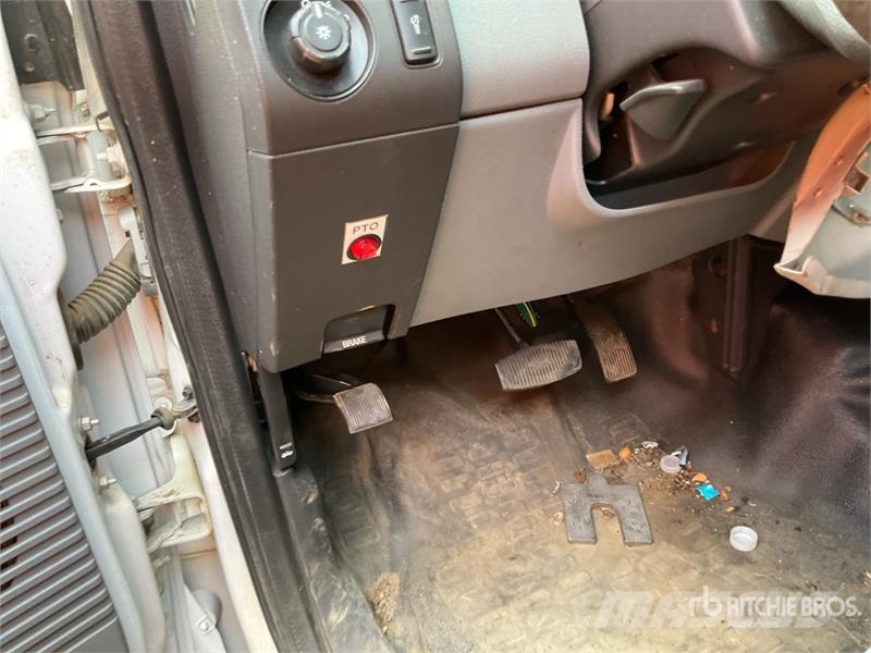 Ford F-550 4x2 Utility Truck (Inoperable) Madelkaubikud