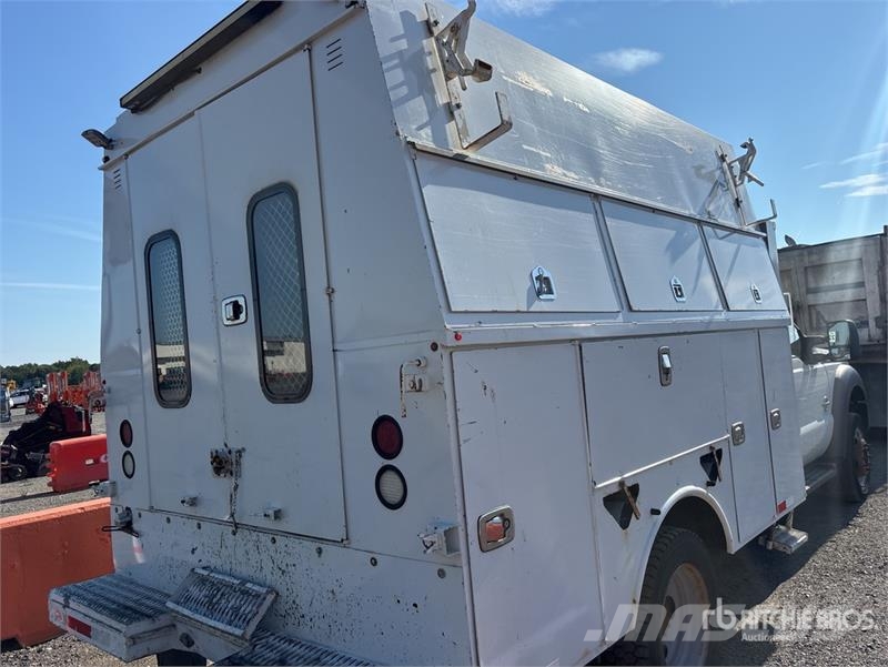 Ford F-550 4x2 Utility Truck Pickup/planbiler