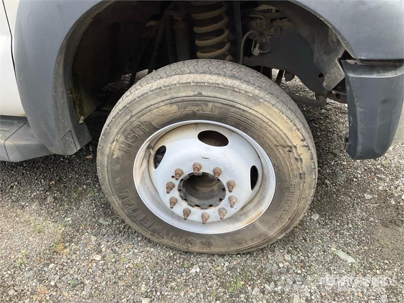 Ford F-550 4x2 Utility Truck (Inoperable) Madelkaubikud