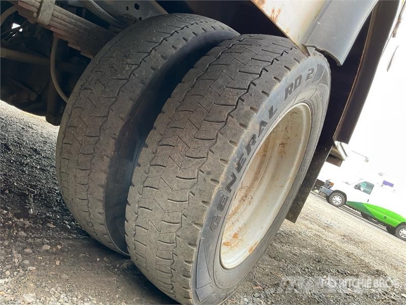 Ford F-550 4x2 Utility Truck (Inoperable) Madelkaubikud