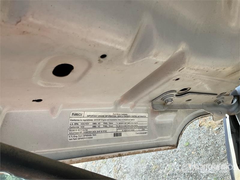 Ford F-550 4x2 Utility Truck (Inoperable) Madelkaubikud