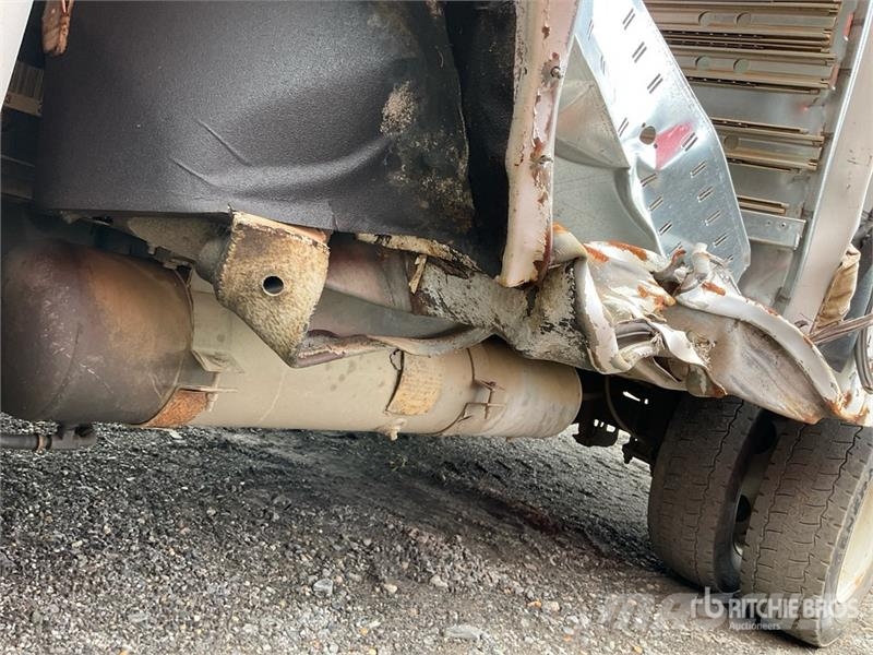 Ford F-550 4x2 Utility Truck (Inoperable) Madelkaubikud