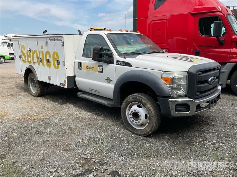 Ford F-550 4x2 Utility Truck (Inoperable) Madelkaubikud
